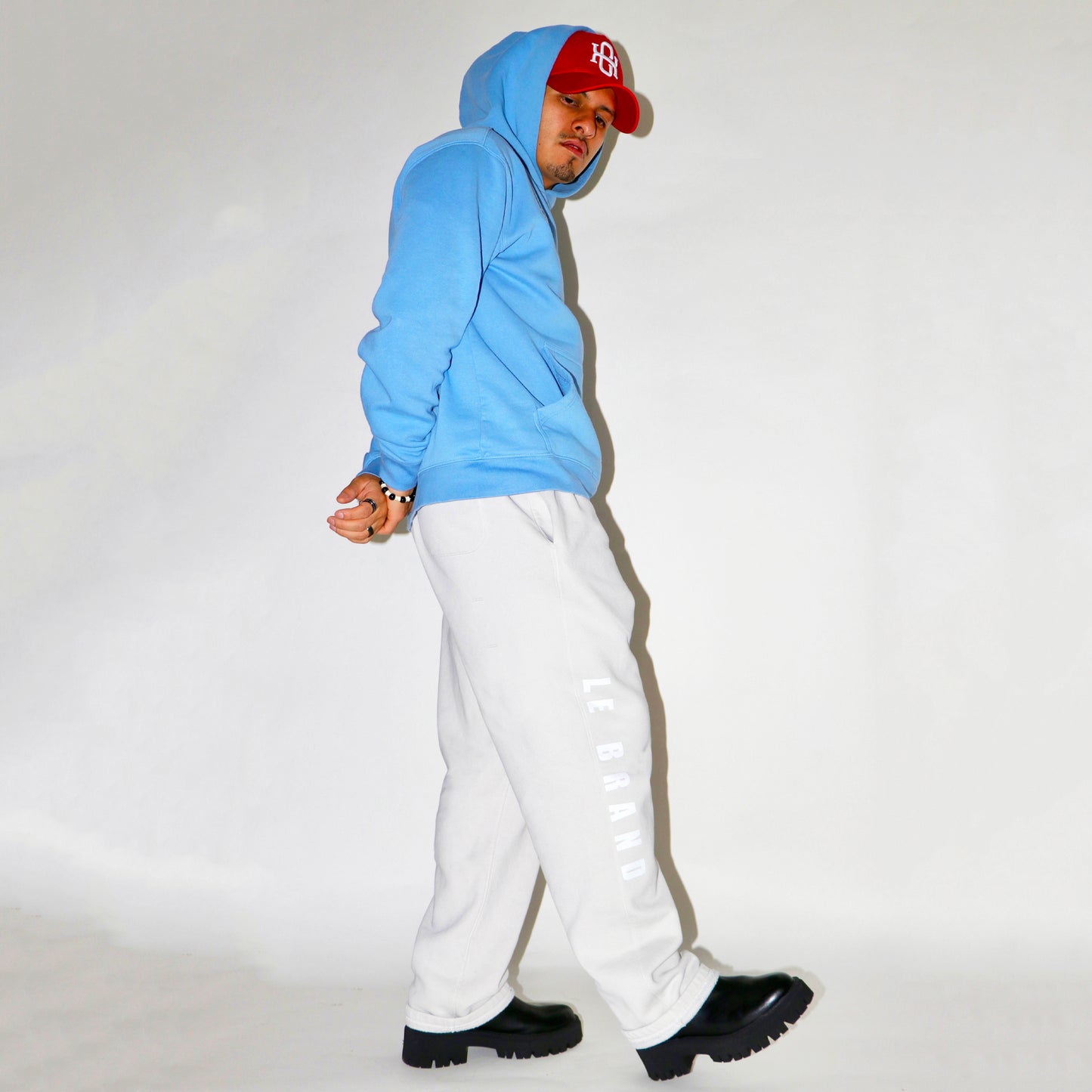 Cuff-less Internationale Sweat pant Khaki